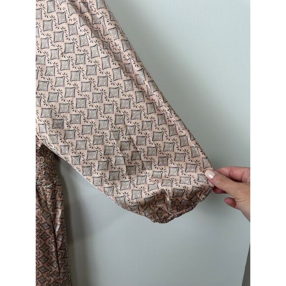 Polagram The Delling Patterned Dress in Dusty Salmon Size M Satin Smocked A47 - Picture 5 of 10